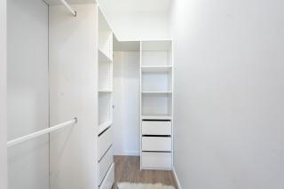 Modern, Luxurious & Brand New Home 4 bedroom home in Sydney - 2