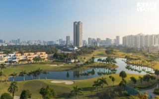 StayVista at Golfwood Manor with Terrace, BBQ, WiFi - 8