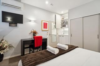 Modern Living in Pounamu - Unit 22 - 1