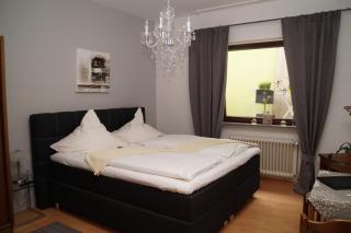 Hotel Restaurant Zunftstube - Saarburg - 9
