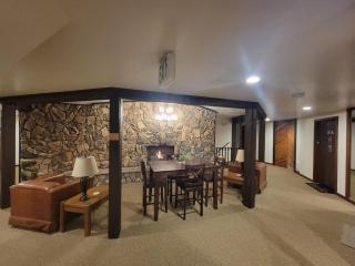 Cozy Retreat with Scenic Views- Prestige Vacations - Brian Head - 4