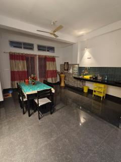 Hazarika Inn - Guwahati - 6