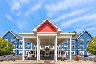 AmericInn by Wyndham Iron Mountain - Iron Mountain - 8