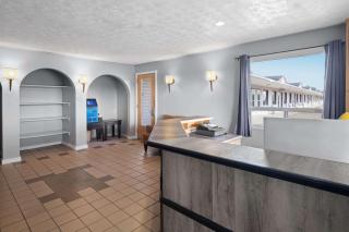 Travelodge by Wyndham Grand Falls - Grand Falls - 7