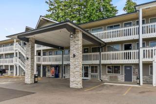 Basecamp Puyallup a Travelodge by Wyndham - Puyallup - 0
