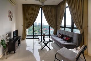 Chic 3BR D'Pristine Home 5 Mins to Legoland - - 0