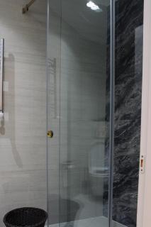 Design Hotel "Mamu Apartment" with kitchen and mountain views - Batumi - 7