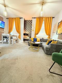 Two Bedroom Apartment-Central Edinburgh-Old Town-licensed - 9