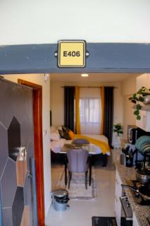 Luxurious studio apartment close to JKIA - Nairobi - 6
