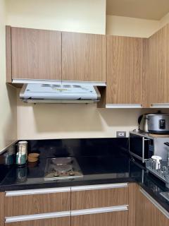 Bayfront 1BR Near MOA, Airport, PICC, - Pet-Friendly, Pool, Wi-Fi & Netflix - Manila - 1