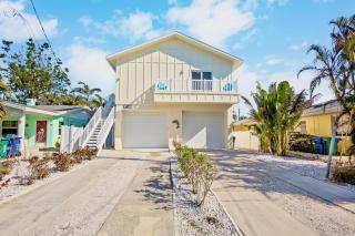 Beach Baby - Anna Maria - 1
