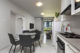 Ballito Groves apartment-sleeps 4 -pool -gym - Ballito - 9