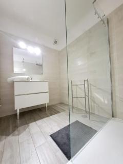 Hendaye a 6mn a pied de la plage parking privé - Hendaye - 9