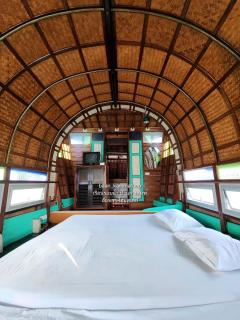 p1 เรือนเรือรักษ์ เรือนรอยน้ำ บ้านกามเทพ อัมพวา โฮมสเตย์ - Amphawa - 1