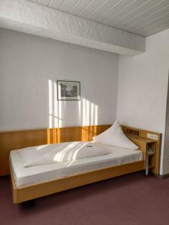 Hotel Garni Kiefer - Nürtingen - 2
