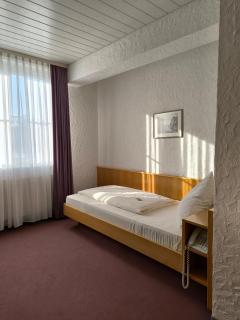 Hotel Garni Kiefer - Nürtingen - 1