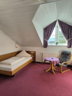 Hotel Garni Kiefer - Nürtingen - 6