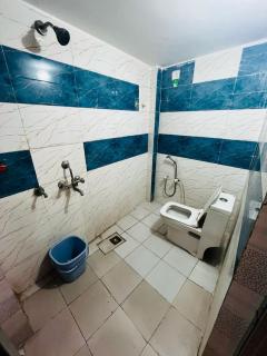 Shree Ved Bhavan HomeStay - Ayodhya - 9