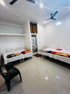 Shree Ved Bhavan HomeStay - Ayodhya - 8