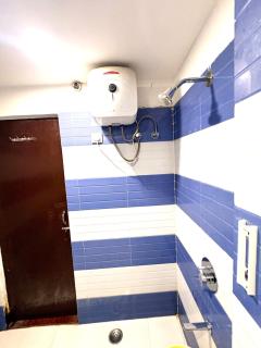 "Kashi Residency" Best Hotel in Varanasi with free wifi and Air Conditioning Room - Varanasi - 1