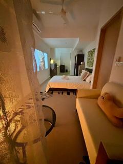Premium Cozy Suite Rooftop Pool KLCC-1080HD Movie - Kuala Lumpur - 5