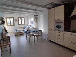 Colona House - Città di Egina - 8