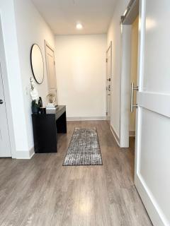 Luxury 2BR Close To Downtown - Raleigh - 9