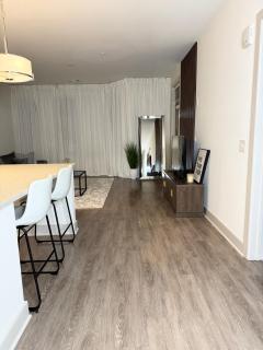 Luxury 2BR Close To Downtown - Raleigh - 6