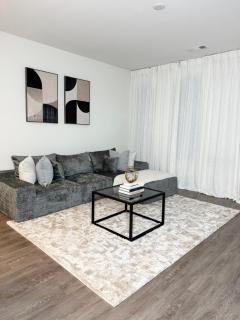 Luxury 2BR Close To Downtown - Raleigh - 0