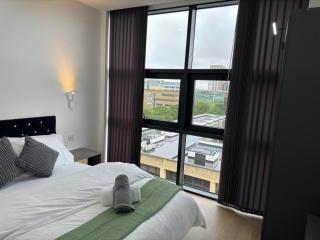 Elegant Apartment in Central Milton Keynes - 7