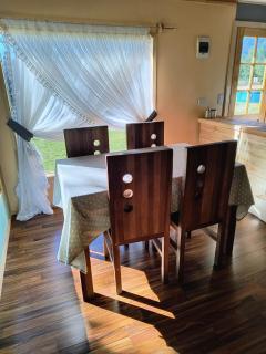 Casa entré Fundos - 2