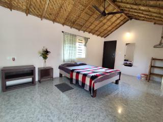 Little Banana Homestay - Hampi - 6