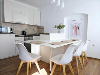 Scala 8 Apartment - 2