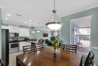 Emerald Destination - 1