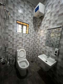 Hadraj Clocktower Apartment2 - Arusha - 5