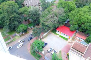 Nivla Executive Cozy haven with gym and Balcony - 3