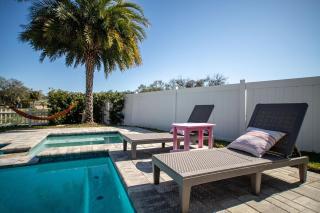 Waterfront Getaway with Heated Pool & Hot Tub - 9