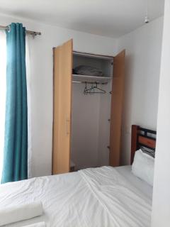 Cosy Studio with a Swimming Pool, Free Parking - 8