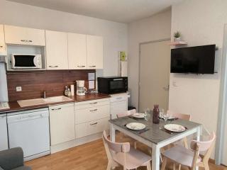 Appartement lumineux avec balcon, parking et casier à skis - FR-1-812-17 - Cauterets - 6