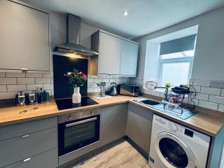 Keekle Cottage - 2 Bedrooms - Sleeps 4 - 7