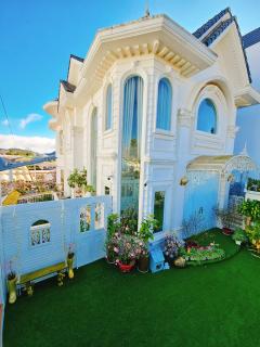 Biệt Thự cao cấp Lâu Đài Nhỏ Đà Lạt - Little Castle Da Lat Villa - Ấp Ða Thiên - 0
