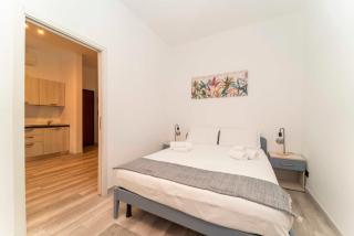 2 B&Business Torino - 50 mt dalle Molinette, 300 mt da Metro Spezia, 1k m da Lingotto Fiere - Torino - 9
