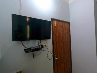Hotel BNB Heights - Guwahati - 3