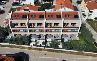 4 Bedroom Beautiful Home In Medulin - Medulin - 2