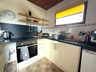 Equinox Cabin - Torlundy - 3