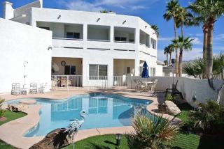 Desert Glam on the Golf Course - Lake Havasu City - 9