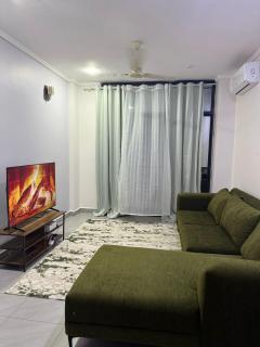 Genesis Charm Elegant 1 Bed Apartment with Modern Amenities - Dar es Salaam - 6