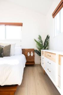 Walk to Beach,Downtown, Modern 2BD Condo! Patio - Huntington Beach - 3