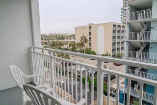 Recently Updated Oceanview King Suite! Sea Mist 50504! Sleeps 4! - Myrtle Beach - 3