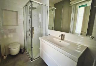 SUNSET HOUSe AIR CON Large Balcony, Unbeatable view and Peace - 2